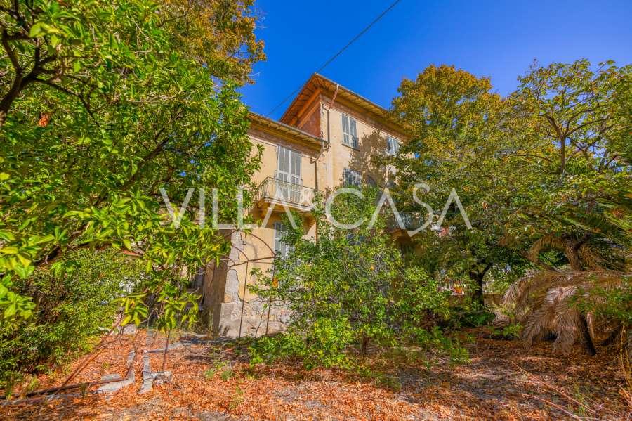 Villa di 450 m2 a Ventimiglia da restaurare.