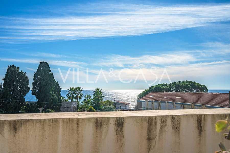 Casa sul mare a Sanremo - in vendita