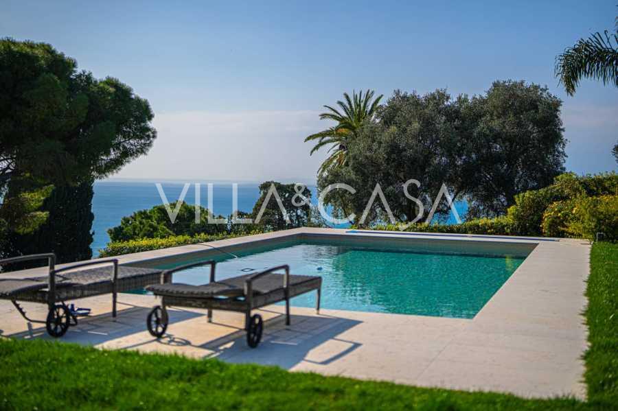 Villa moderna a Bordighera