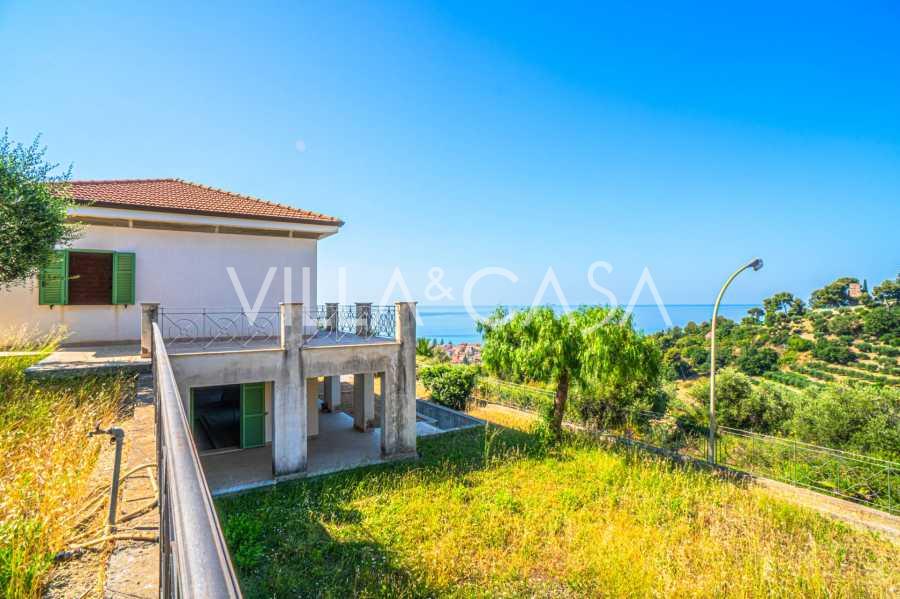 Villa moderna a Bordighera