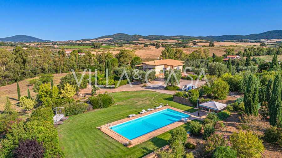Villa di lusso in vendita a Montalto di Castro