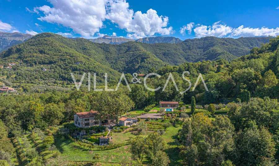 Villa di lusso a Bagnone, Toscana, in vendita.