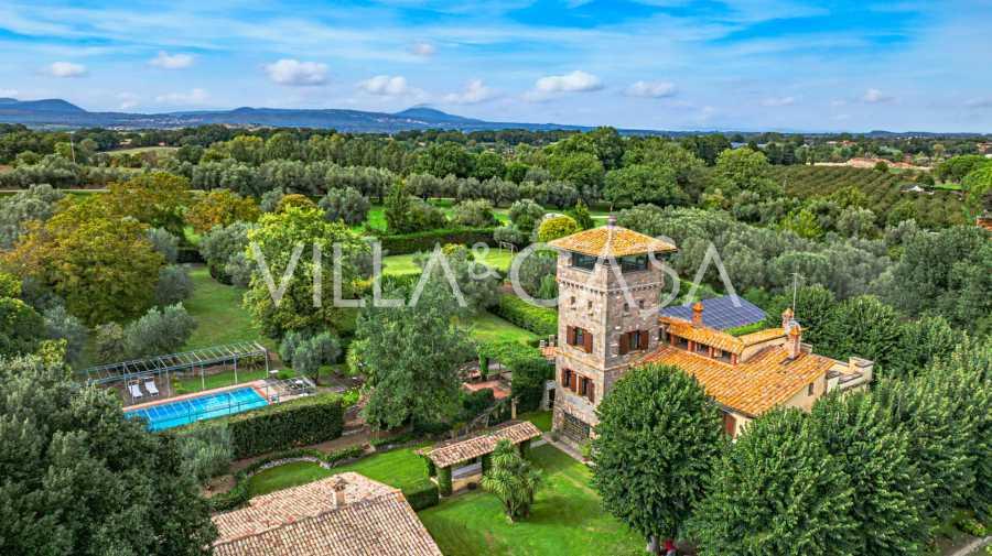 Tenuta esclusiva sul lago di Bracciano