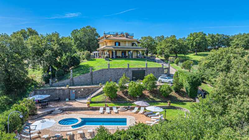 Villa a Montefiascone in vendita