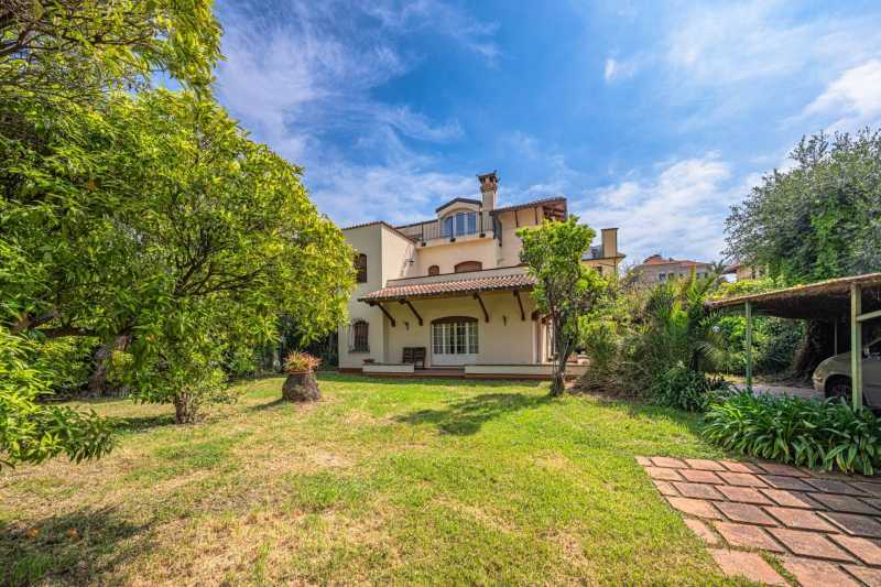 Villa al mare a Bordighera in vendita