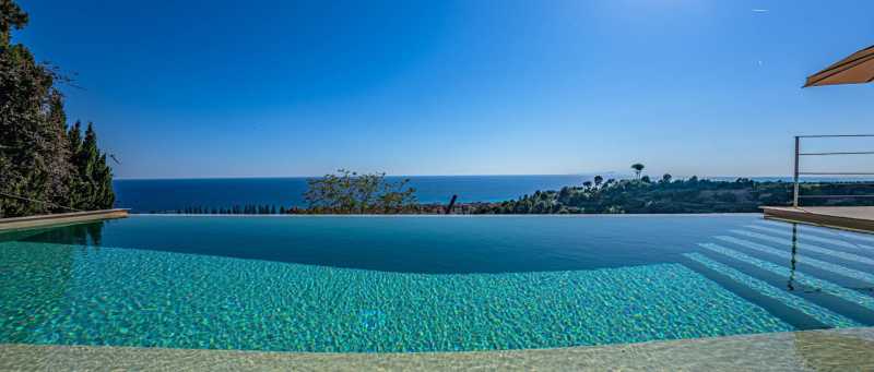 Villa di lusso a Bordighera in affitto