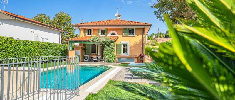 Affittasi villa sul mare a Marina di Pietrasanta