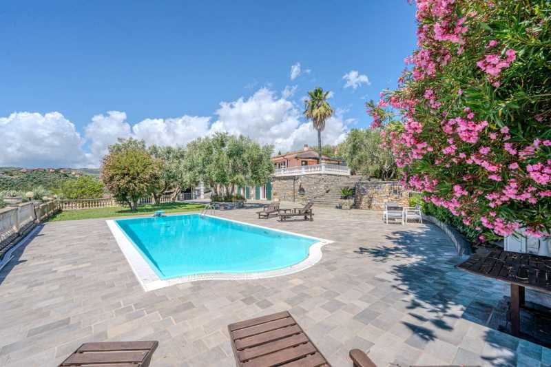 Villa splendida in vendita a Imperia