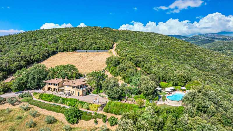 Prestigioso podere per viticoltura in Toscana, Massa Marittima, in vendita