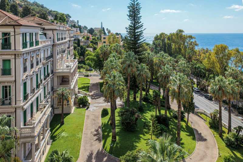 Attico sul mare a Ospedaletti in vendita