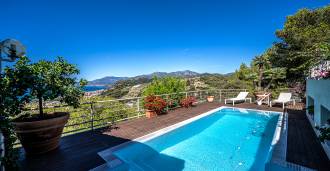 Villa con vista panoramica su Monaco a Bordighera.