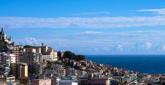 Casa per due famiglie a Sanremo, in vendita