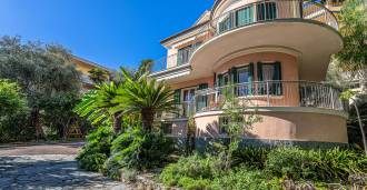 Villa a Sanremo con vista sul mare.