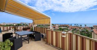 Penthouse sul mare a Vallecrosia