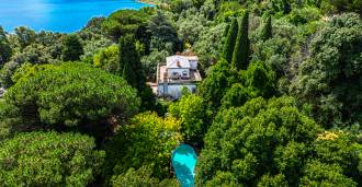 Villa di lusso a Castel Gandolfo sul Lago Albano