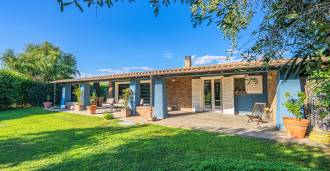 Nuova villa sul mare in vendita a Pescia Romana.