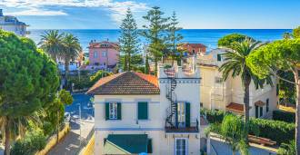 In vendita una confortevole villa a Santa Marinella.