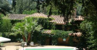 Villa storica in affitto in una prestigiosa residenza a Roma.