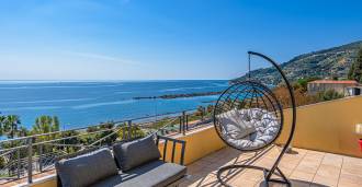 Vendita di una splendida villa al mare a Ospedaletti