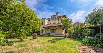 Villa al mare a Bordighera in vendita