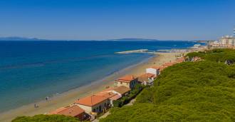 Immobiliare sulla prima linea di costa a Follonica