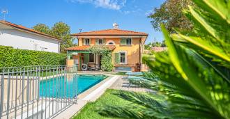 Affittasi villa sul mare a Marina di Pietrasanta