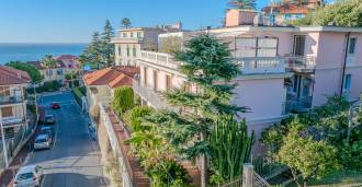 Appartamento al mare a Ospedaletti in vendita