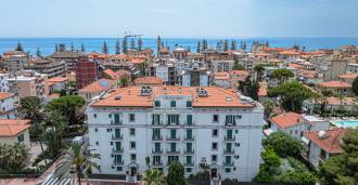 Appartamento trilocale in affitto a Bordighera