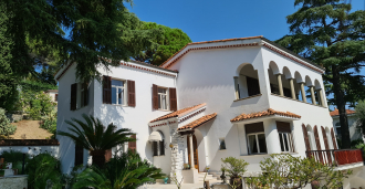 Villa con giardino a Sanremo